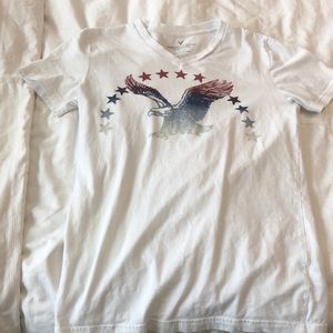 American Eagle t shirt
